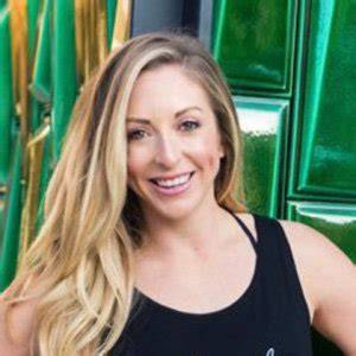 Amanda Scarborough Net Worth: How rich is Amanda Scarborough?