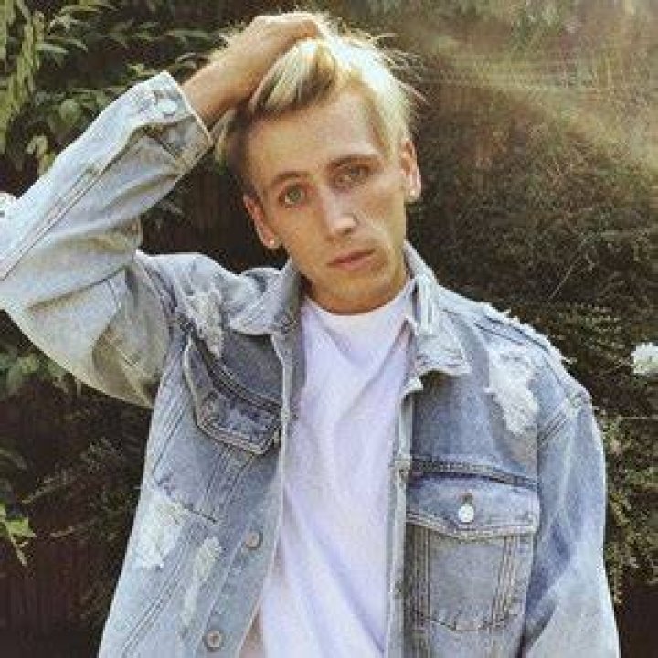 Connor Darlington Age, Wiki, Net worth, Bio, Height, Girlfriend ?
