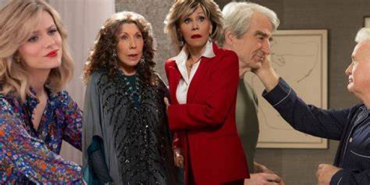 Did Peter Cambor Gain Weight? All About The Grace and Frankie Cast