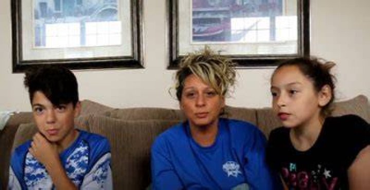 Does Dom Tracy Have A Sister? Father And Net Worth