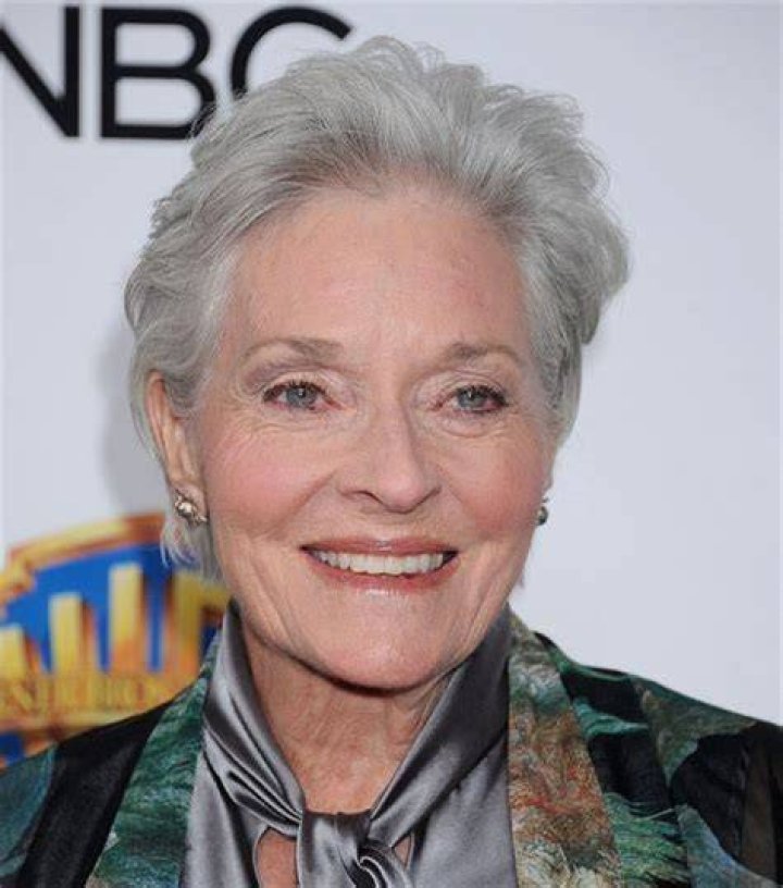 Elizabeth Meriwether Net Worth, Income, Salary, Earnings, Biography