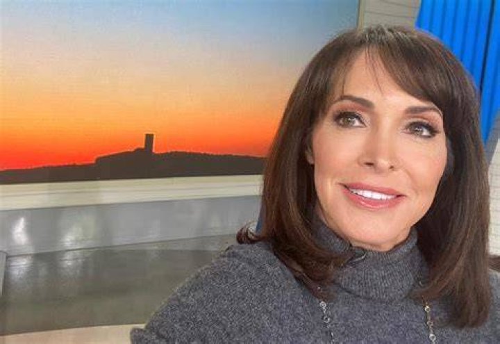 Ellen Leyva Bio–Wiki, Age, Height, Husband, Daughters, ABC7 And Salary.