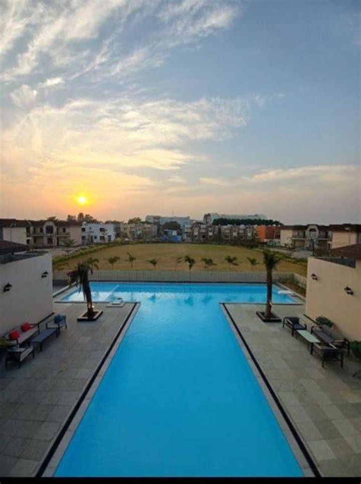 Gold Value Hotel, New Heaven