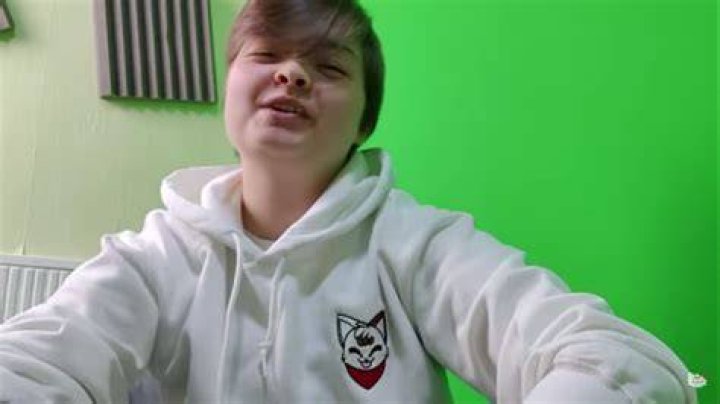 Has Chipflake Done A Face Reveal?