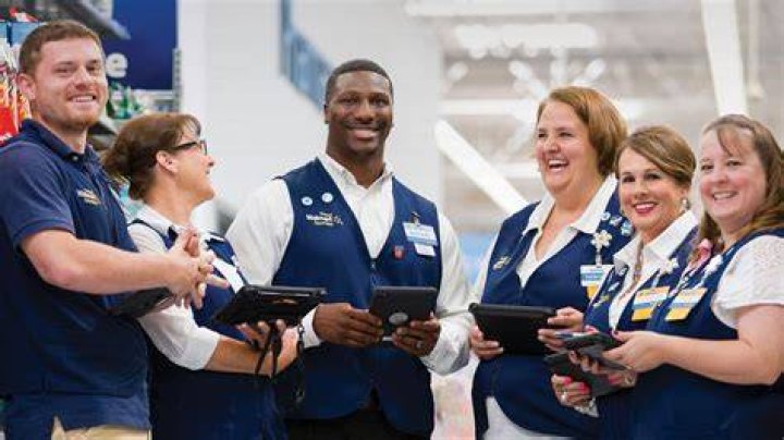 How many hours is orientation at walmart
