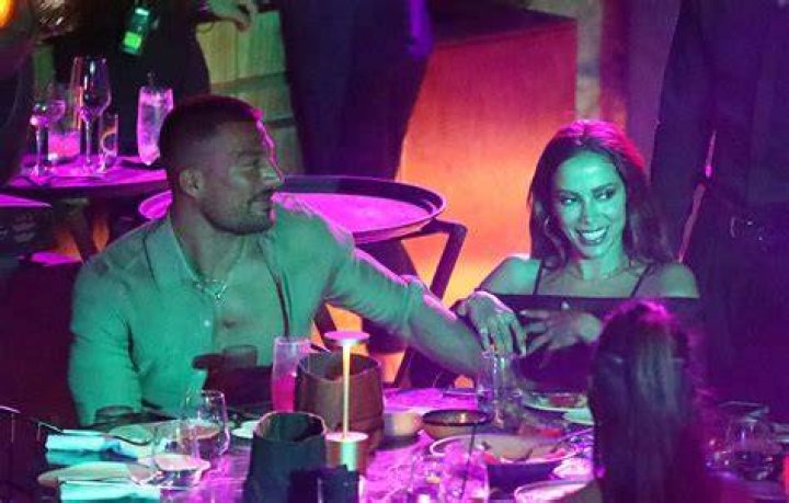 Is Simone Susinna Gay? His Girlfriend and Partner