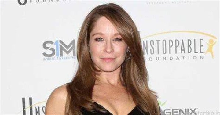 Jamie Luner Net Worth, Married, Husband, Height, Age, Wiki, Biography