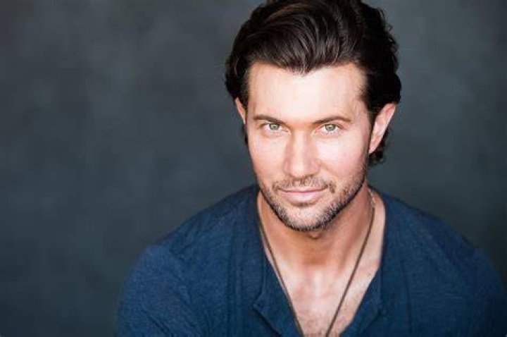 Jason Tobias , Age, Wiki, Bio, Height, Girlfriend, Instagram