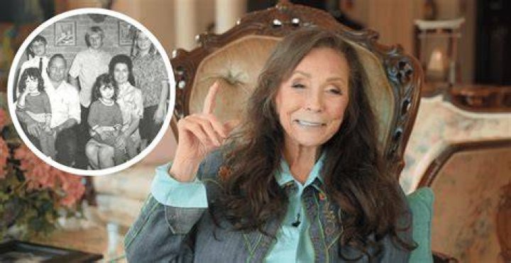 Loretta Lynn Children: How Many Children Did Loretta Lynn Have?