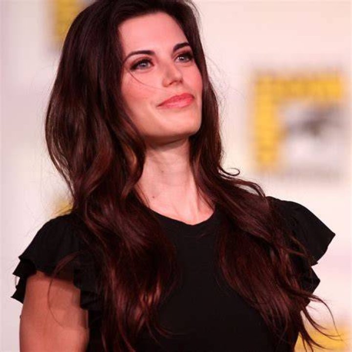 Meghan Ory Net Worth: Bio, Wiki, Age, Family, Husband, and Interview