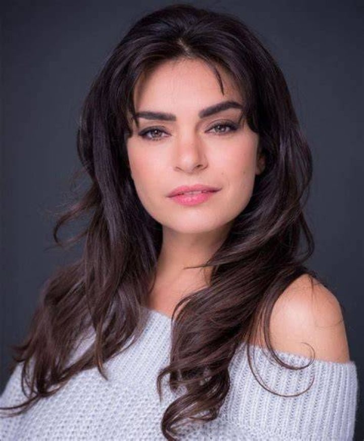 Mercedes De La CruzAge, Wiki, Biography, Height, Husband, Instagram