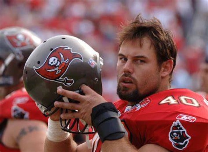 Mike Alstott Position, Nickname, Career Earnings, College