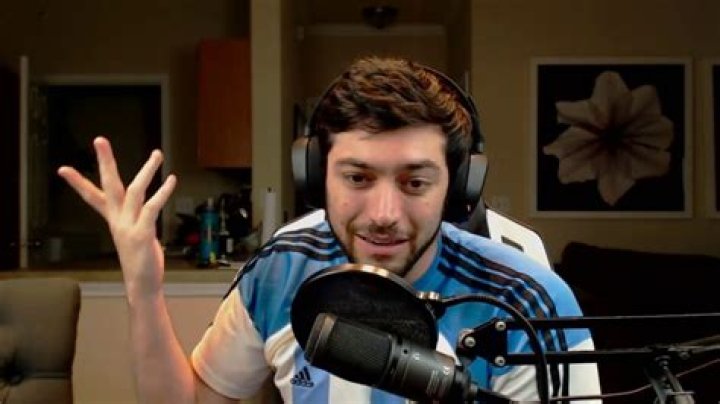 MrLlamaSC Twitch Net Worth: Facts To Know About Twitch Star