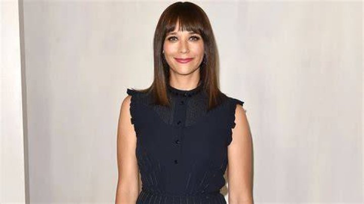 Rashida Jones: Early Life, Career, Spouse & Net Worth