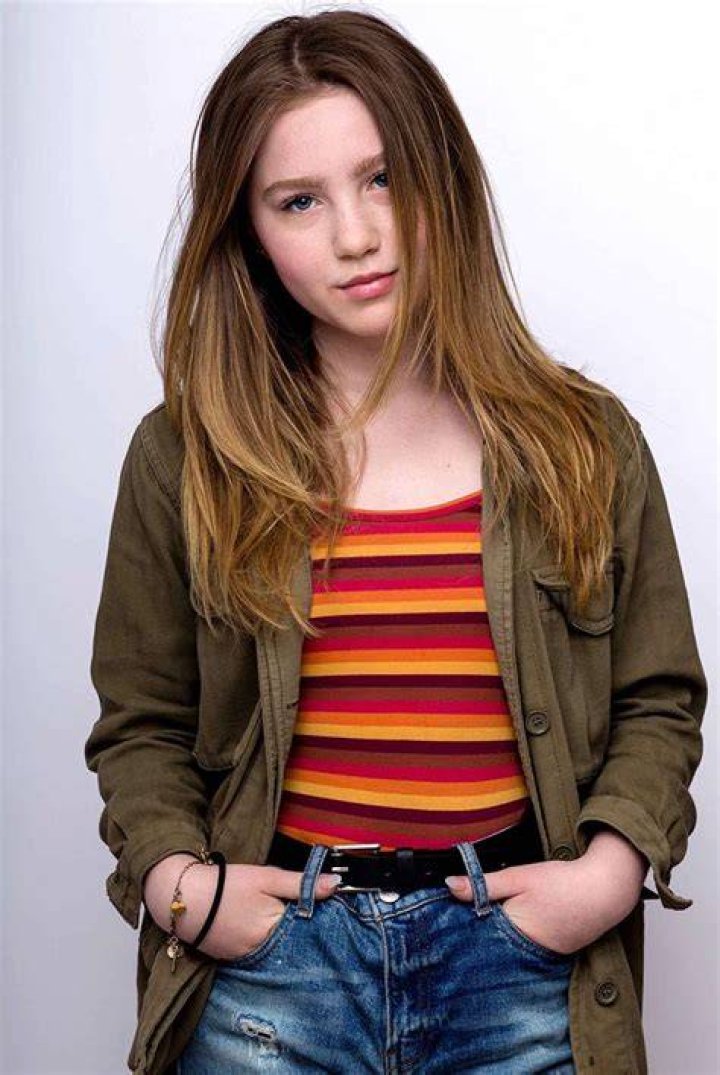 What grade is Ella Anderson in? Age, Net Worth, Boyfriend, Bio