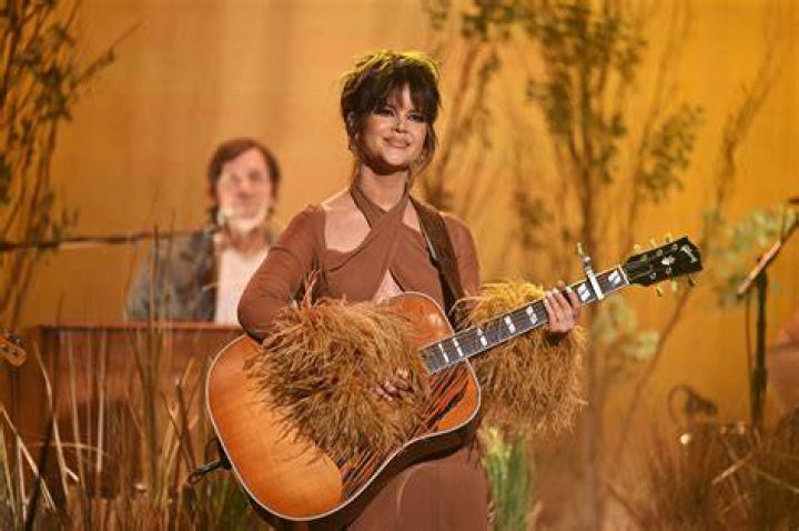 What Height Is Maren Morris, American Idol Season 7?