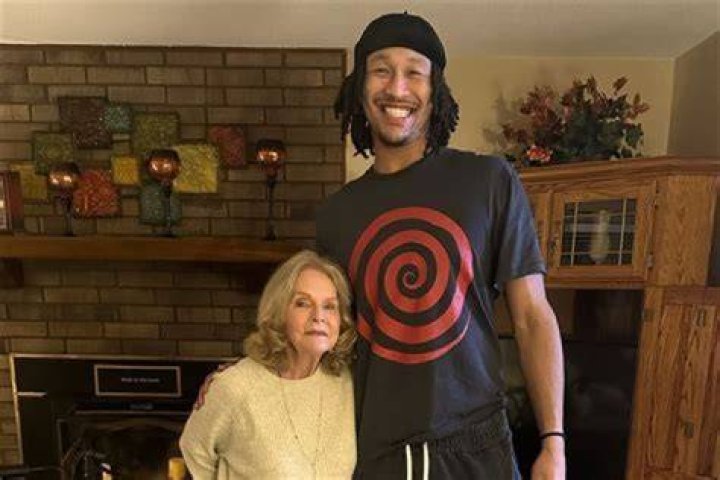 Who Are Jaylin Williams Parents? Everything To Know About The Arkansas Power Forward