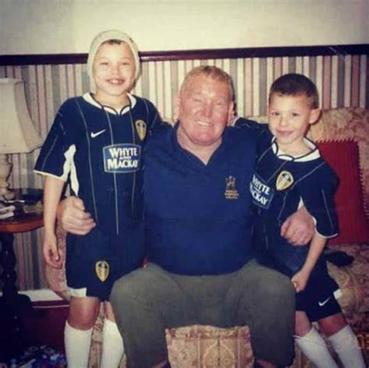 Who Are Kalvin Phillips Parents? Meet Mark And Lindsay Phillips