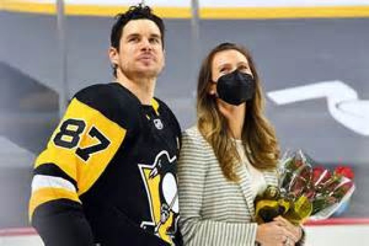Who Is Kathy Leutner? Meet Sidney Crosby Conjointe On Instagram