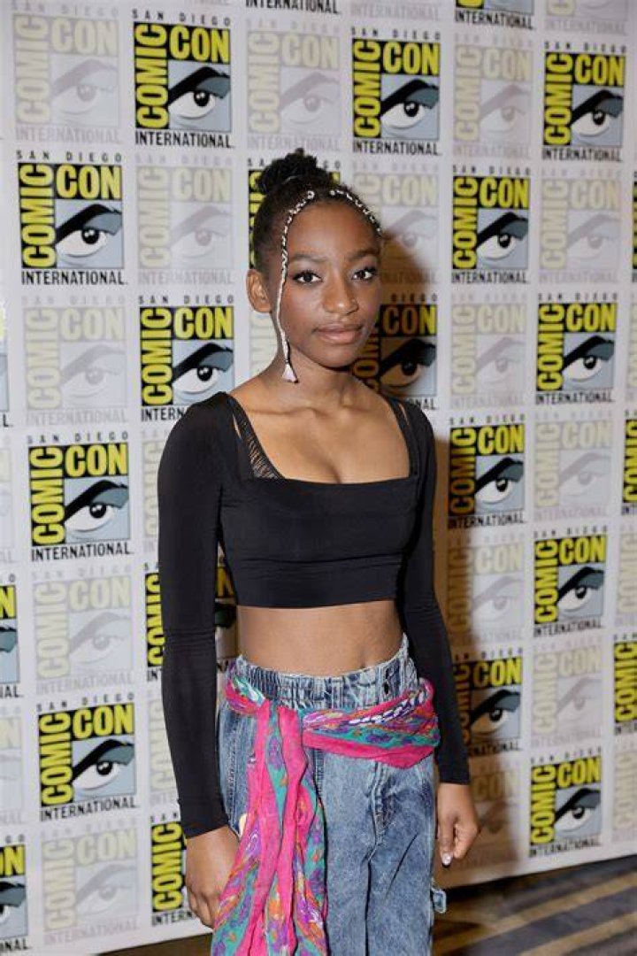 Who Is Vanesu Samunyai From Sandman? Learn About The Actress